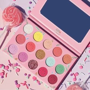 Kara Beauty Escape The Ordinary Palette